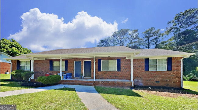 property at 5790 Trammell Rd