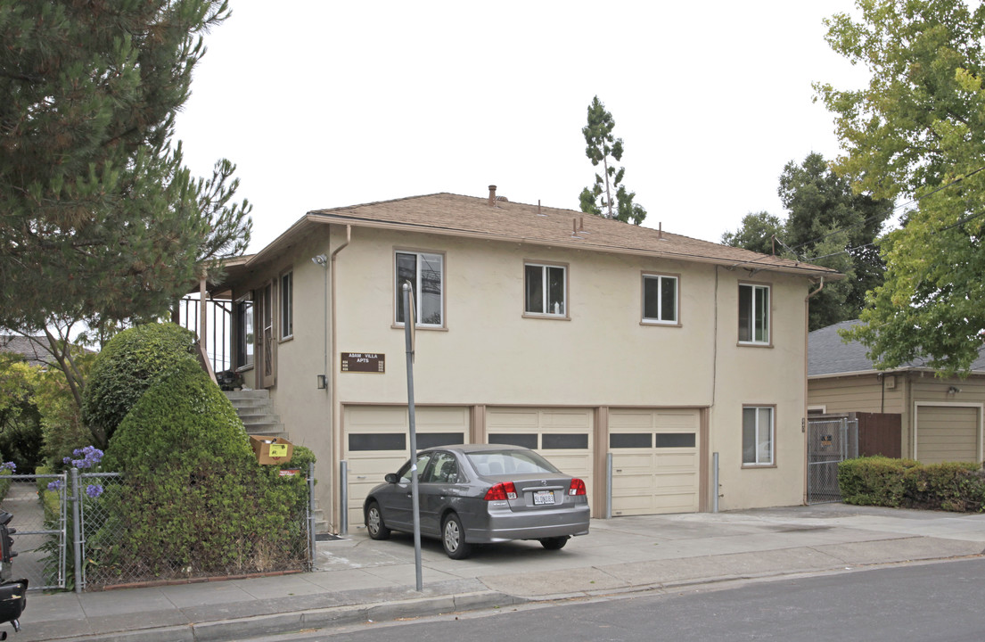 840-858 Adams St in Redwood City, CA - Building Photo