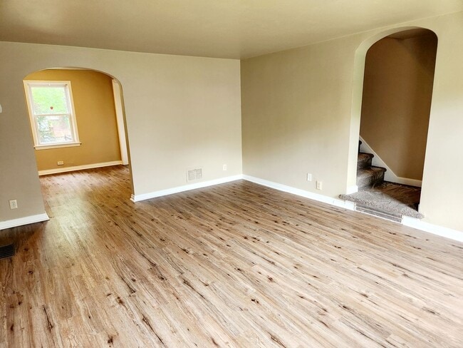 property at 2618 Waldo St