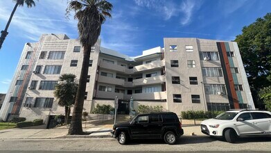El Cerrito Apartments in Los Angeles, CA - Building Photo - Building Photo
