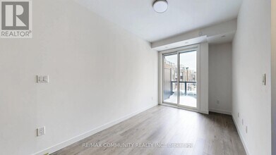 30 Markdale Ln in Markham, ON - Building Photo - Building Photo