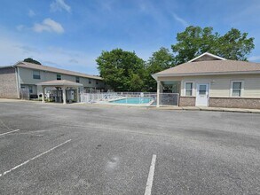 1869 Shay-Lin Ct in Niceville, FL - Building Photo - Building Photo