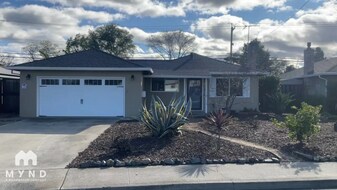 220 Friar Way in Campbell, CA - Building Photo