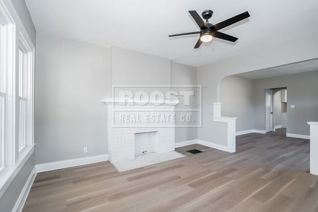 1239 S Champion Ave in Columbus, OH - Building Photo - Building Photo