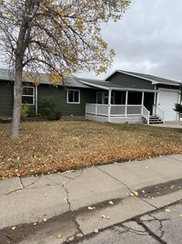 6316 Northdale Dr in Black Hawk, SD - Foto de edificio - Building Photo