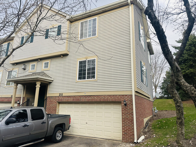 property at 211 Monarch Dr