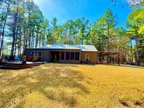 5681 An County Rd 153 in Palestine, TX - Building Photo - Building Photo