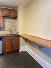 223 E North St in Kalamazoo, MI - Foto de edificio - Building Photo