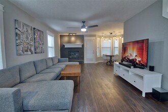 2924 Canyon Oaks Ct in Norman, OK - Building Photo - Building Photo