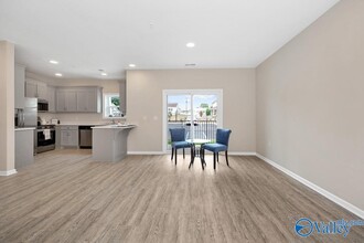 3111 Ivy Ave-Unit -1B in Huntsville, AL - Foto de edificio - Building Photo