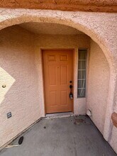 270 Spring Hills Ln in Henderson, NV - Building Photo - Building Photo