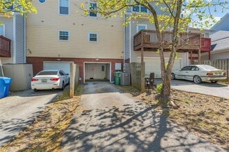 293 Glenn St SW in Atlanta, GA - Foto de edificio - Building Photo