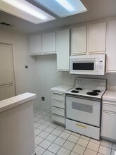 2960 Champion Way in Tustin, CA - Building Photo - Building Photo
