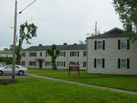 3524-3609 Manslick Rd in Louisville, KY - Building Photo