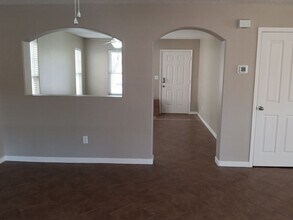 9527 Sun Dancer Dr NW in Albuquerque, NM - Building Photo - Building Photo