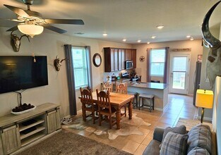 177 Blooming Trl in Kyle, TX - Building Photo - Building Photo