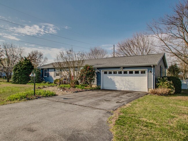 property at 18472 Linden Ln