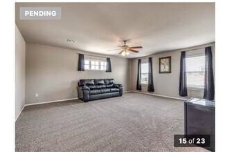 10233 Hidden Village Dr in Oklahoma City, OK - Building Photo - Building Photo