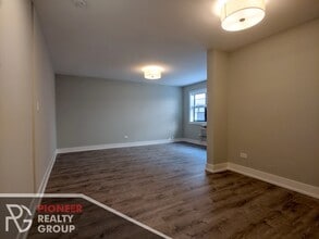 456 W Barry Ave in Chicago, IL - Foto de edificio - Building Photo