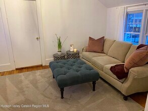 502 Warren St in Hudson, NY - Building Photo - Building Photo