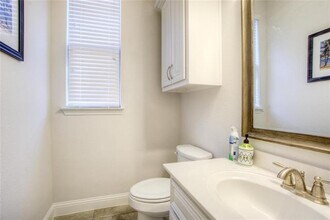 1018 Olivia Dr in Lewisville, TX - Building Photo - Building Photo