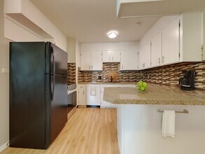 7903 E 111th Terrace in Kansas City, MO - Building Photo - Building Photo