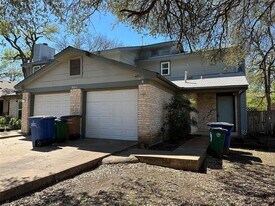 8011 Tuscarora Trail in Austin, TX - Building Photo