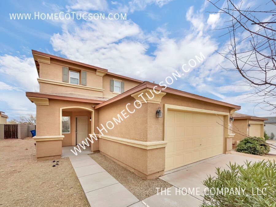 1108 W Calle Del Libro Dorado in Sahuarita, AZ - Building Photo