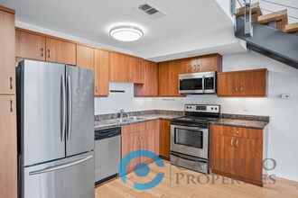 889 Date St in San Diego, CA - Building Photo - Building Photo