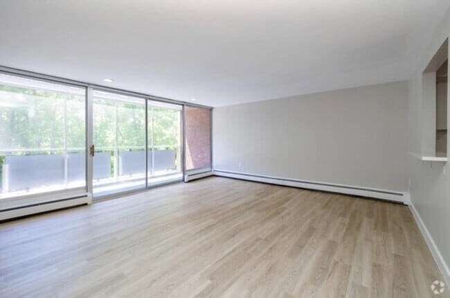 3 Stonehill Dr