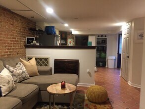 1012 Park Rd NW, Unit BASEMENT in Washington, DC - Building Photo - Building Photo