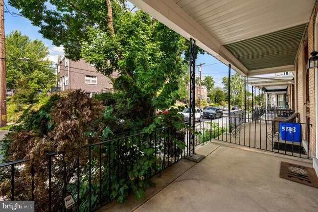 property at 3740 Manayunk Ave