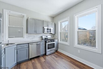 913 S 18th St in Newark, NJ - Building Photo - Building Photo