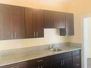 242 G St in Upland, CA - Building Photo - Building Photo