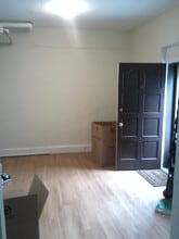 2035 Commonwealth Ave in Boston, MA - Foto de edificio - Building Photo