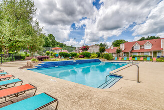 Courts at Waterford in Chattanooga, TN - Building Photo - Building Photo