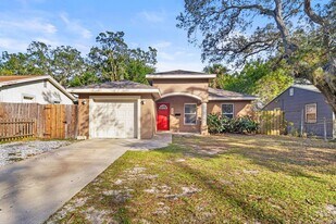 2126 Quincy St S in St. Petersburg, FL - Building Photo