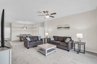 6025 Pinnacle Ln in Naples, FL - Building Photo - Building Photo