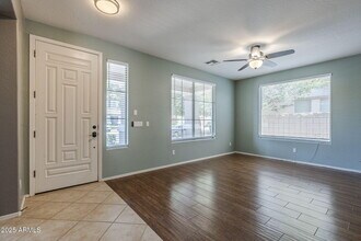 14335 W Country Gables Dr in Surprise, AZ - Building Photo - Building Photo