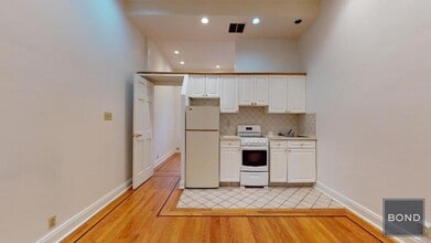 1441 York Ave in New York, NY - Building Photo - Building Photo