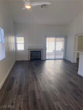 2184 Norwegian Wood Ln in Henderson, NV - Building Photo - Building Photo
