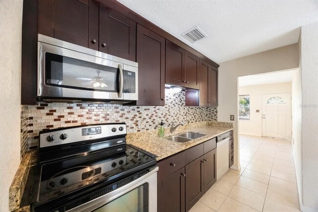 6711 3rd St N in St. Petersburg, FL - Building Photo - Building Photo