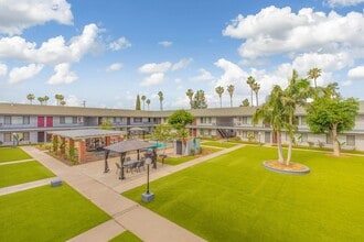 Miramar Apartments in Anaheim, CA - Building Photo - Building Photo