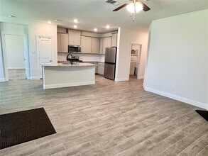 10305 Klondike Ln in Aubrey, TX - Building Photo - Building Photo