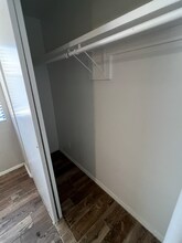 3645 W Hadley St in Phoenix, AZ - Foto de edificio - Building Photo