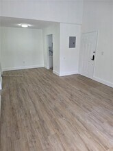 15600 SW 80th St in Miami, FL - Building Photo - Building Photo