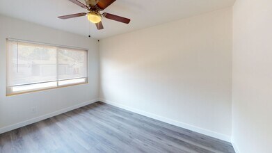 5836 Baja Dr in San Diego, CA - Building Photo - Building Photo