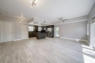 3300 Bird Ave in Miami, FL - Building Photo - Building Photo