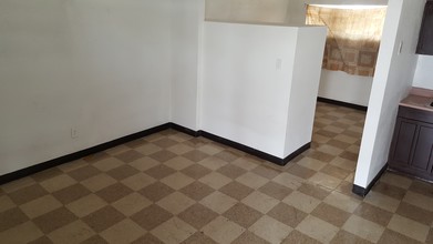 Jefferson St in Phoenix, AZ - Building Photo - Building Photo