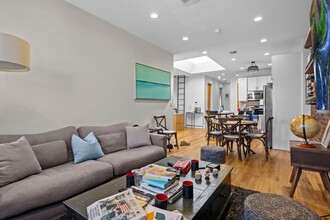 251  troy ave in Brooklyn, NY - Building Photo - Interior Photo